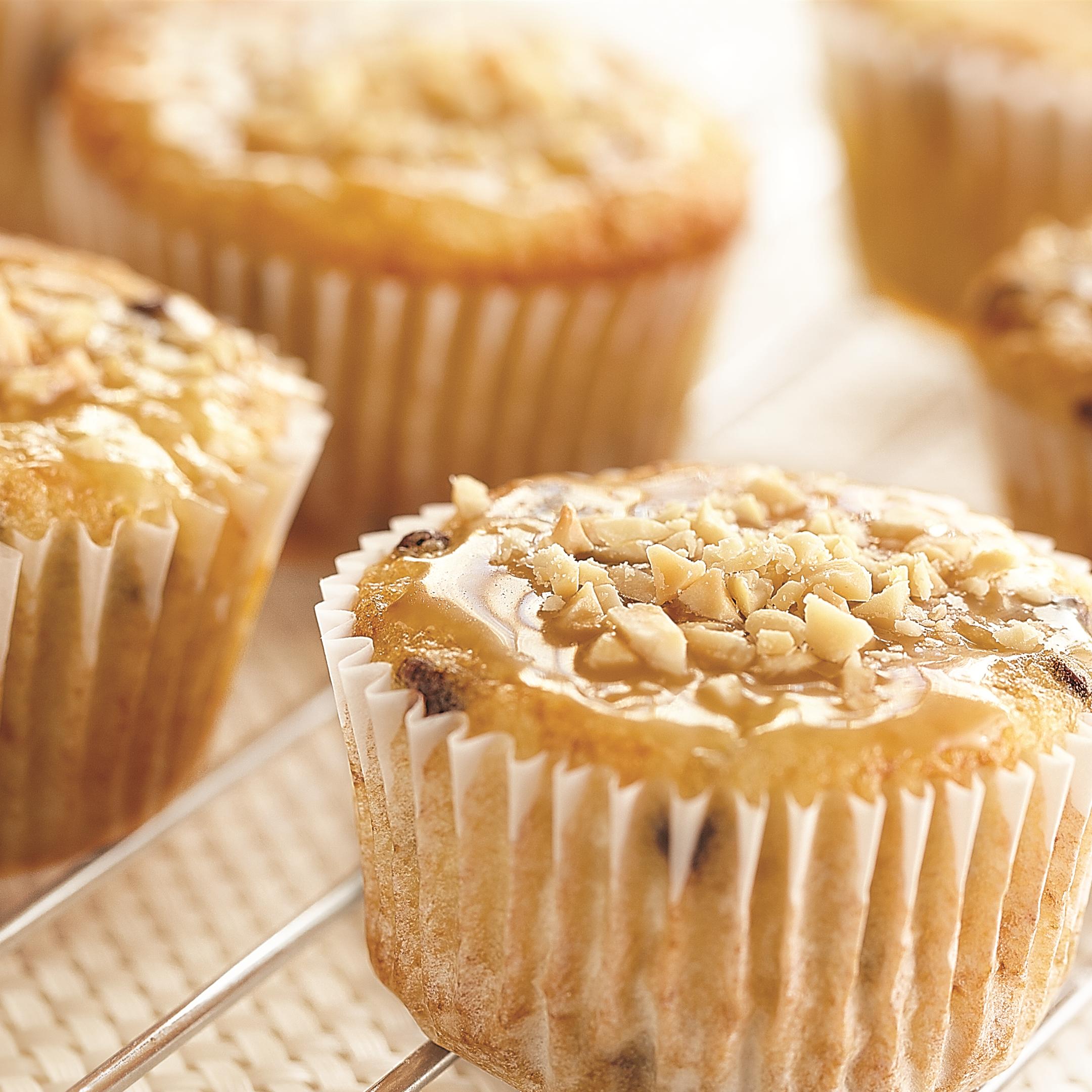 Salted Caramel Apple Muffins